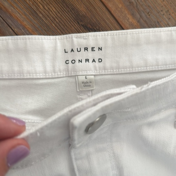 Lauren Conrad white denim with crochet shorts 6 - Picture 2 of 4